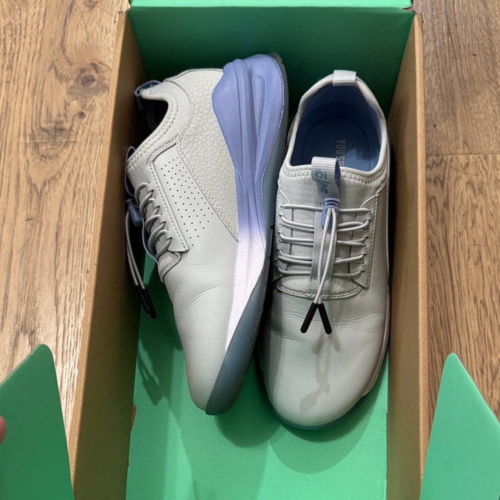 Clove Gray Women’s Sneakers
